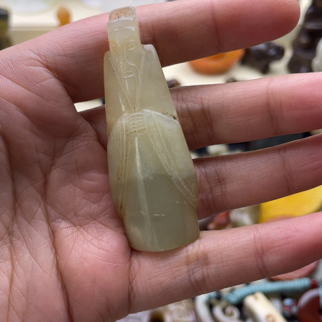 未镶嵌蛇纹石玉颈饰21