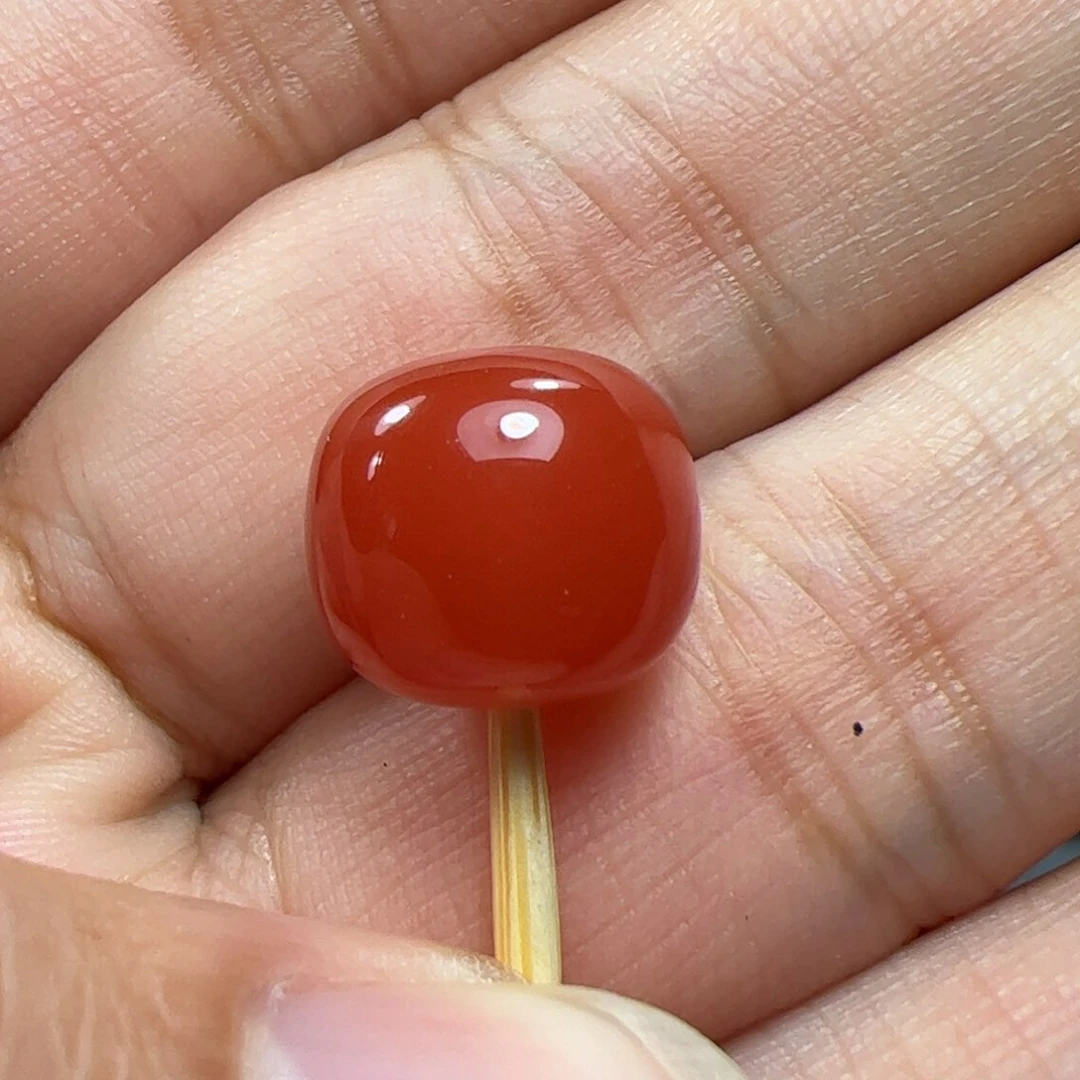 南红玛瑙珠子未镶嵌一**山