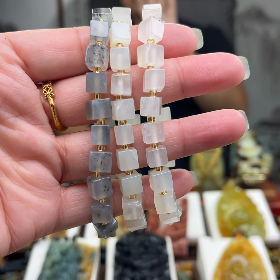 岫玉未镶嵌挂件手链