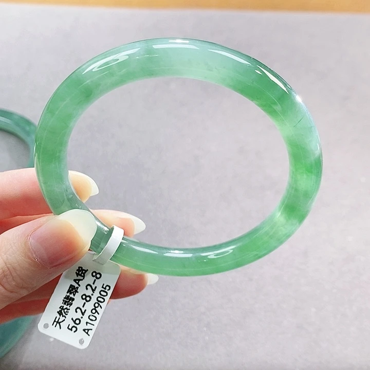 【闪购商品】未镶嵌手镯翡翠