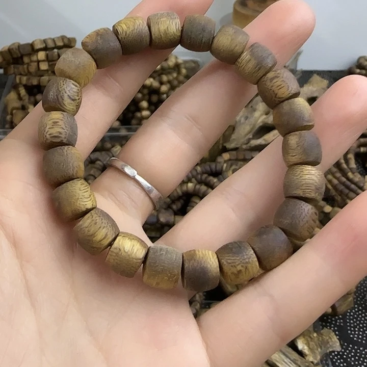 沉香沉香碎屑金沙叶卡9鼓珠5克+