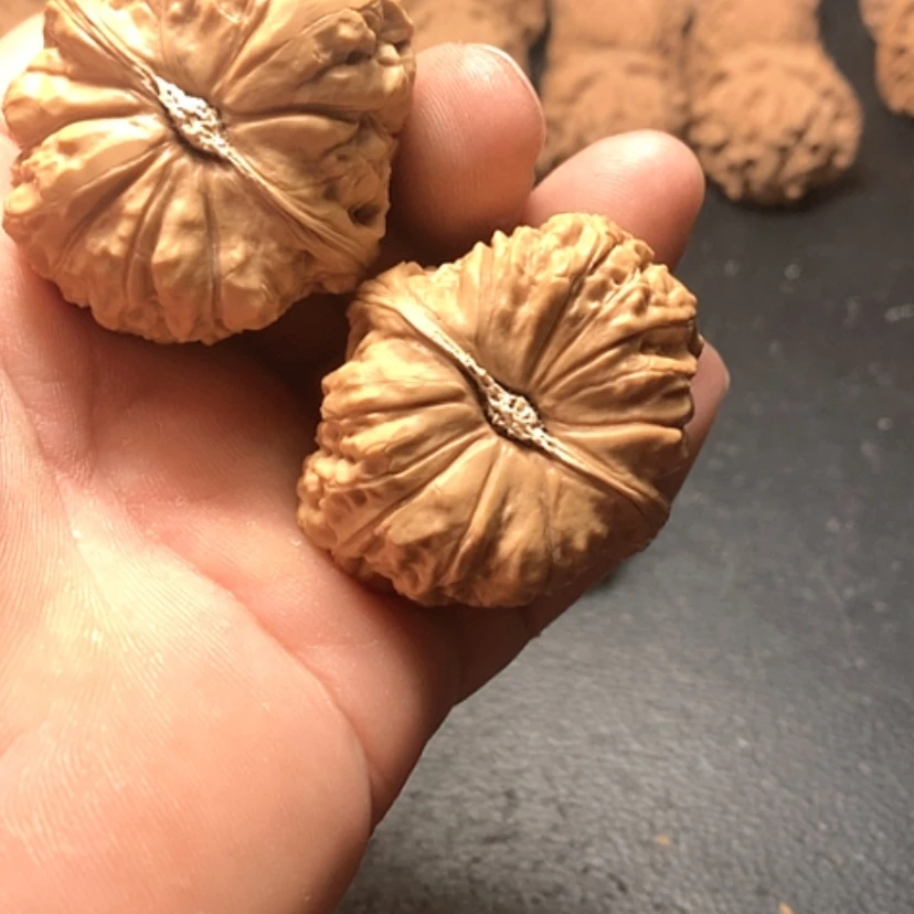 【闪购商品】文玩核桃把件H***私南瓜墩