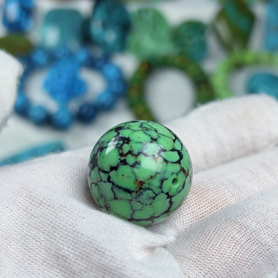 未镶嵌绿松石珠宝奇石