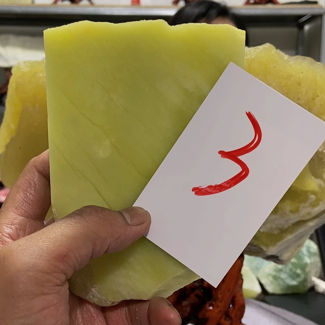 蛇纹石玉未镶嵌原石陨*哥