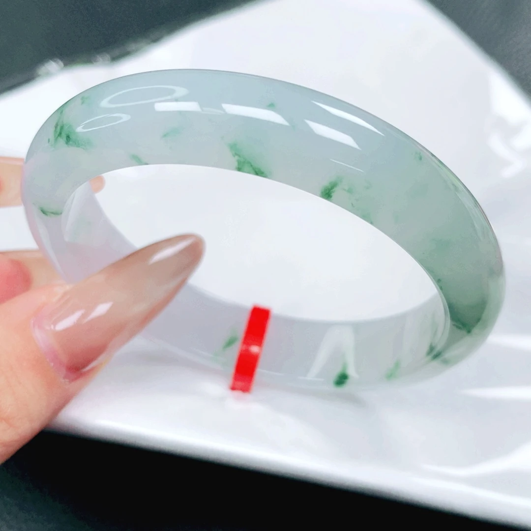 翡翠未镶嵌手镯54贵