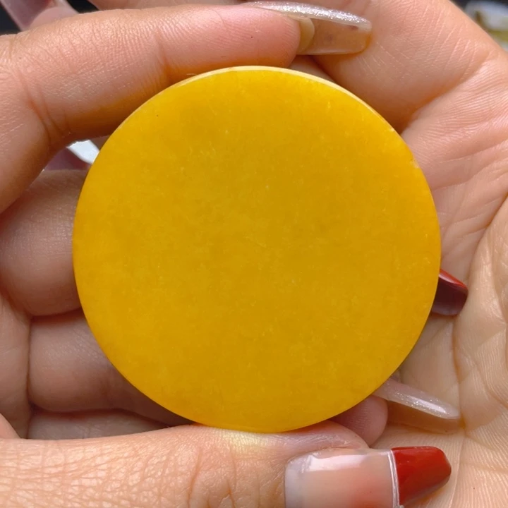 翡翠挂件未镶嵌刘*翡翠