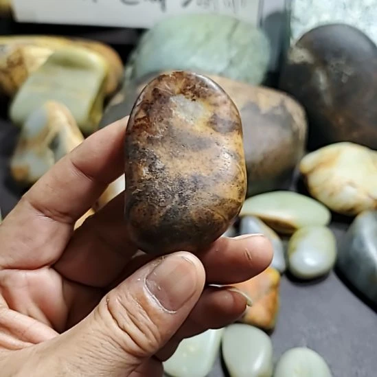 海***蓝和田玉（糖玉）未镶嵌挂件