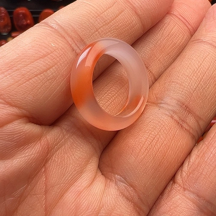 水***定南红玛瑙未镶嵌珠子