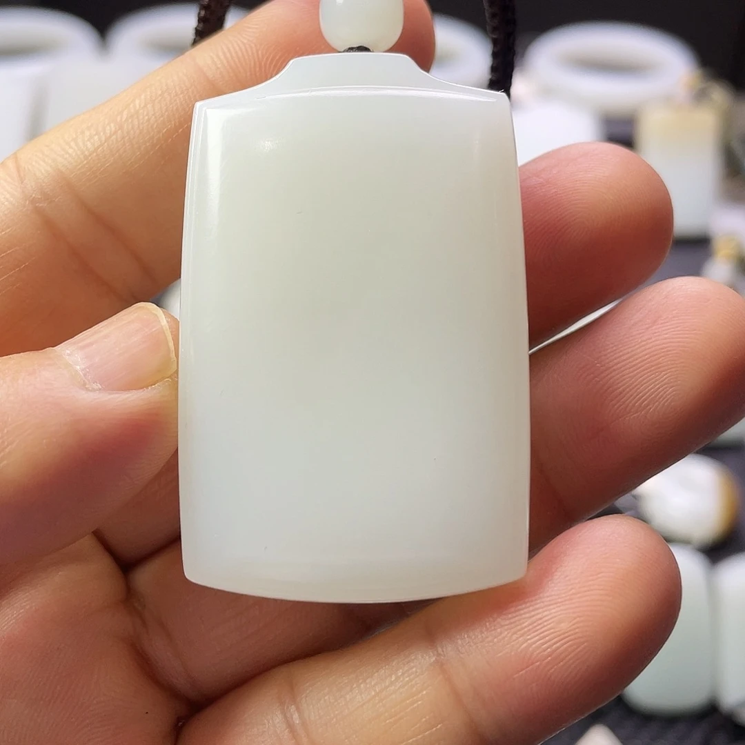 和田玉颈饰未镶嵌百*