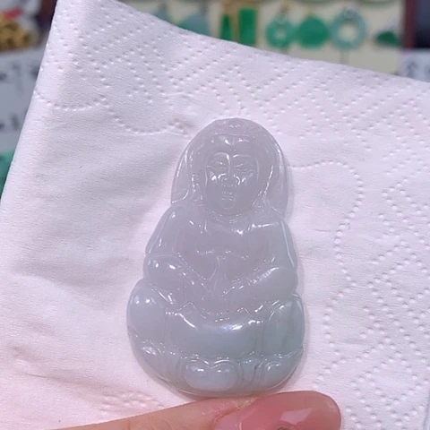 颈饰未镶嵌翡翠观音