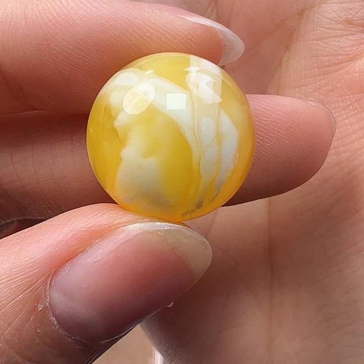 蜜蜡未镶嵌珠宝奇石