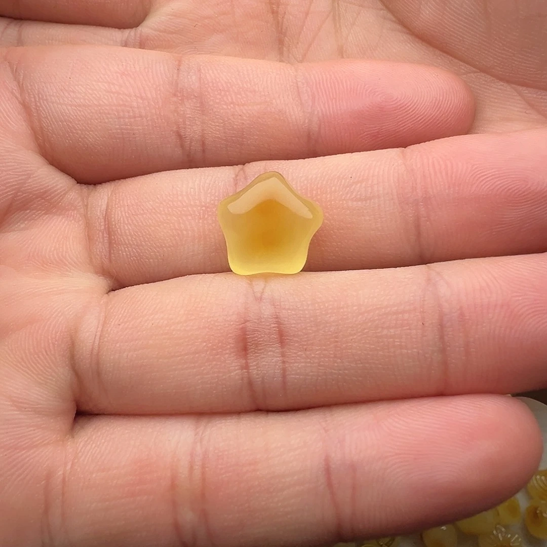 蜜蜡未镶嵌颈饰星星（打孔不退换）