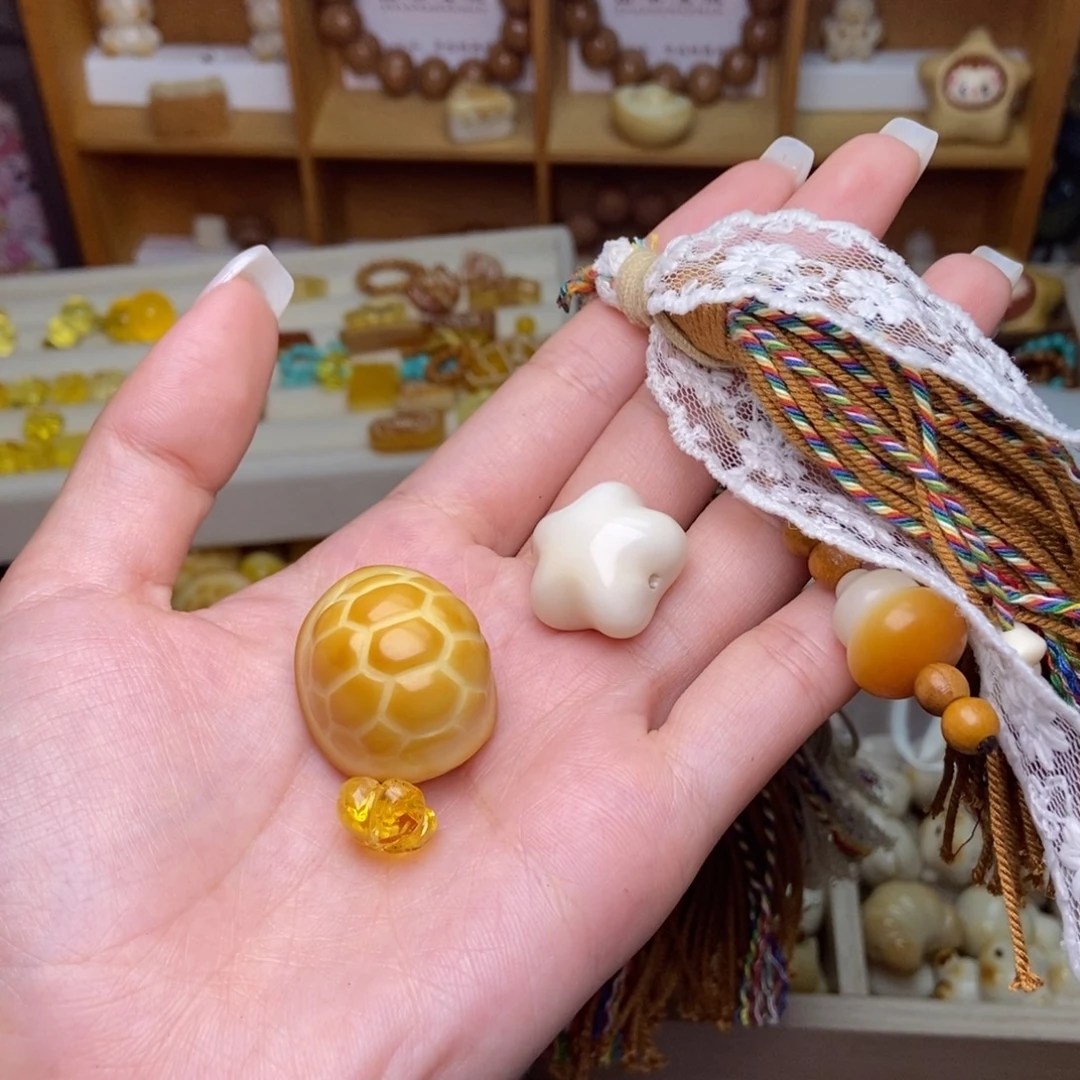 海***ο吊坠猴头核桃0.47花橄榄环星星富甲焦糖玛奇朵流苏