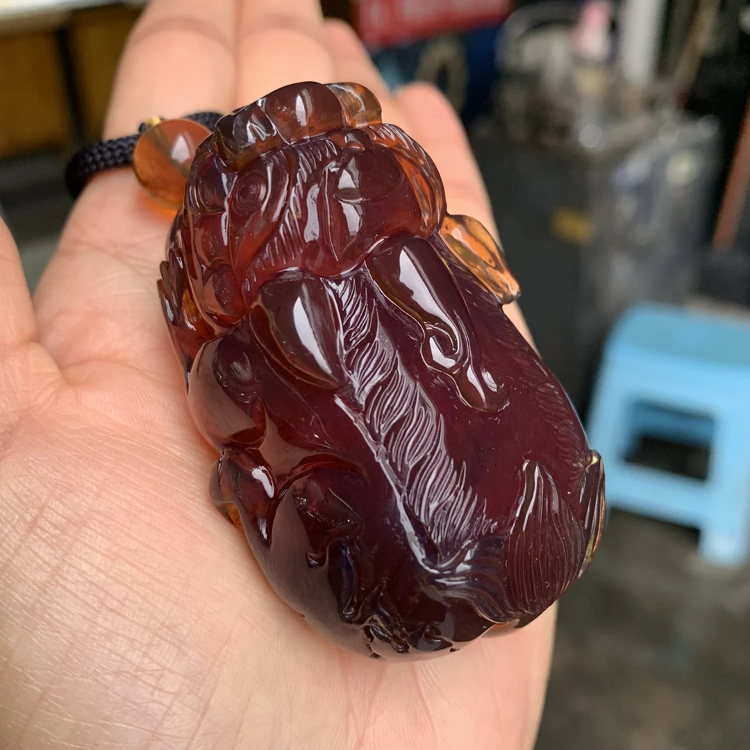 天然缅甸琥珀，紫罗兰貔貅重46.7克！