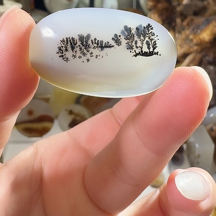 玛瑙/玉髓未镶嵌珠宝奇石