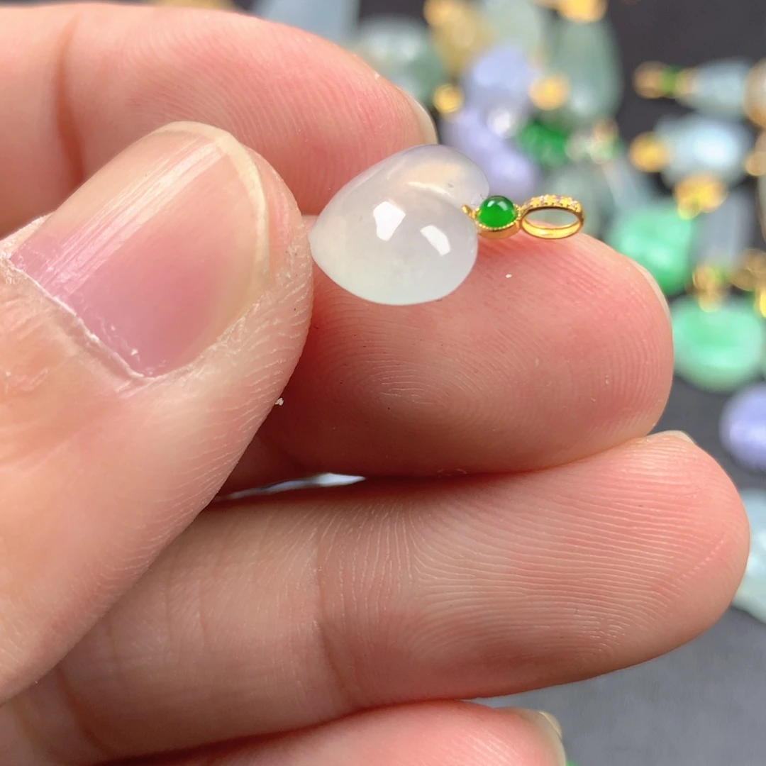 【闪购商品】颈饰18K金镶嵌翡翠翡翠