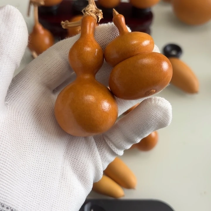 用***9天然手捻老皮的葫芦