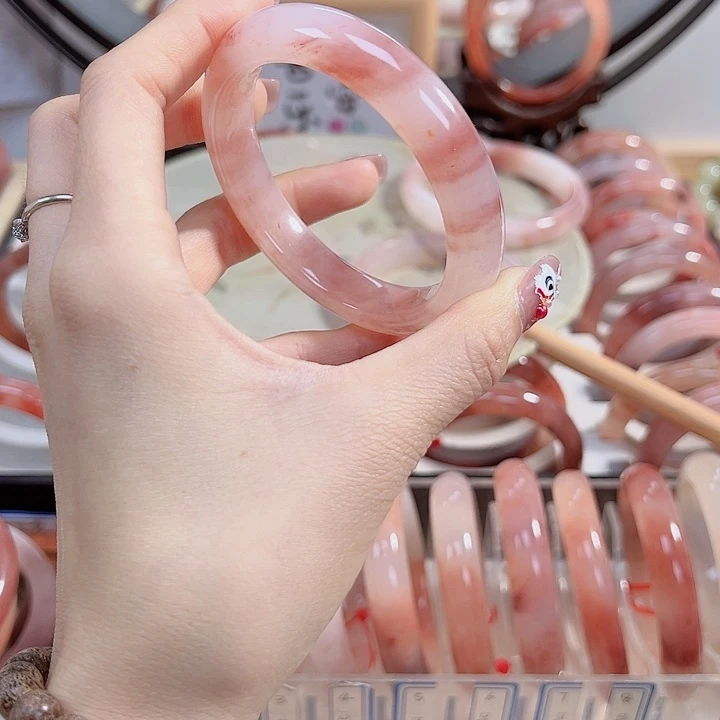 石英质玉手镯未镶嵌乐*安