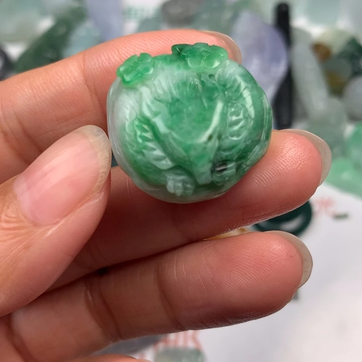 定制翡翠未镶嵌翡翠