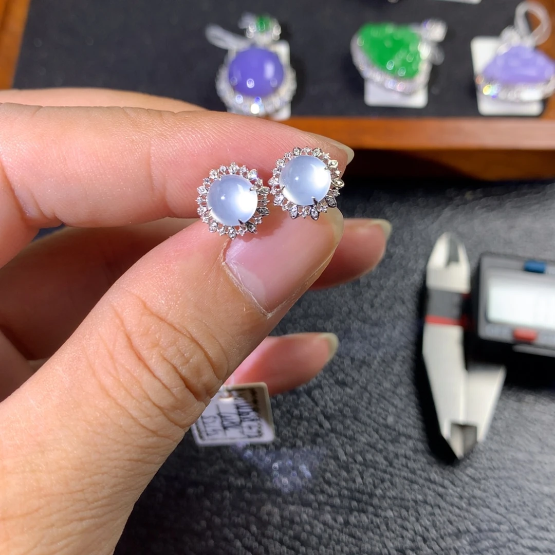 翡翠18K金镶嵌耳饰翡翠