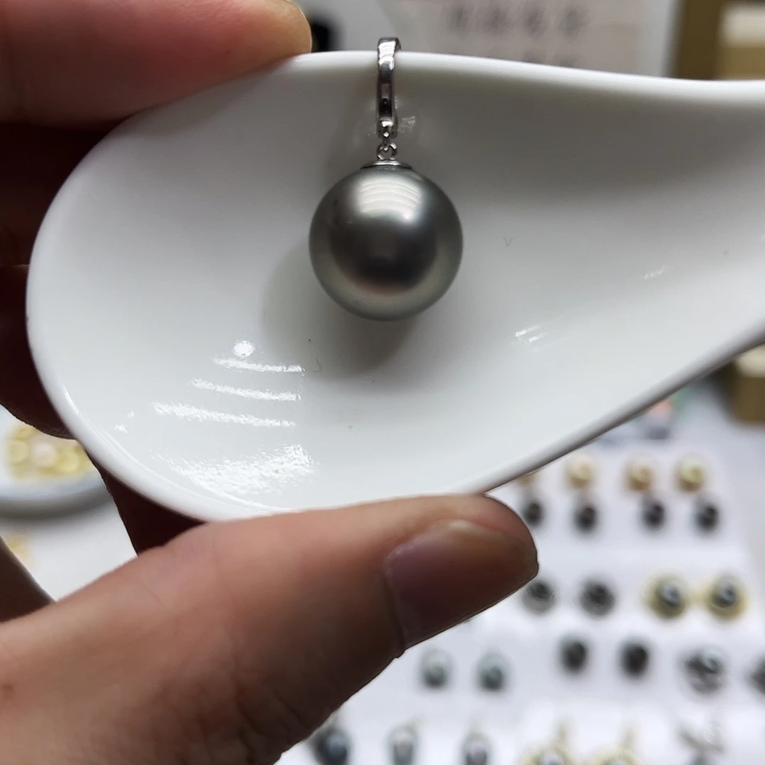 颈饰海水珍珠未镶嵌