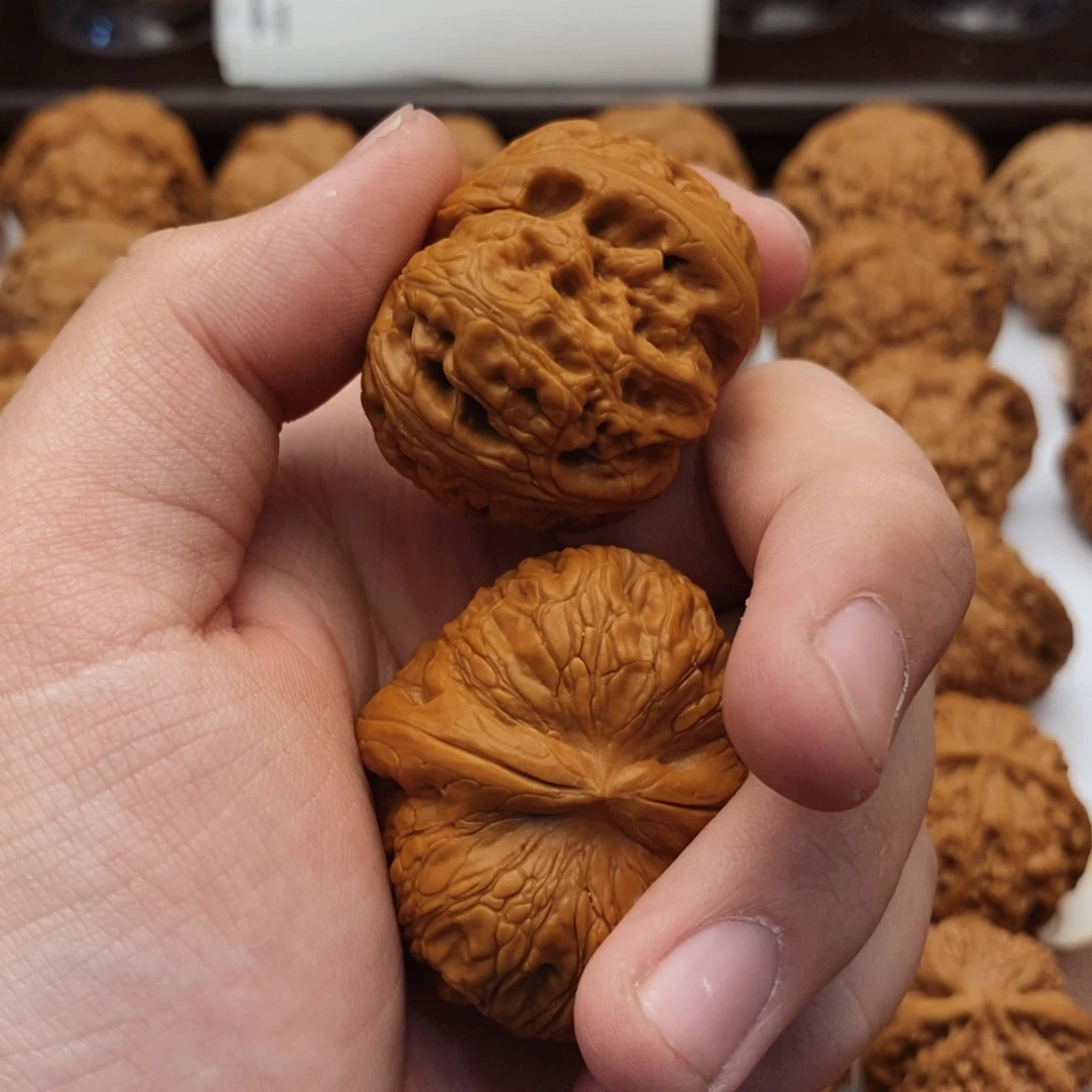 文玩核桃把件源元宝