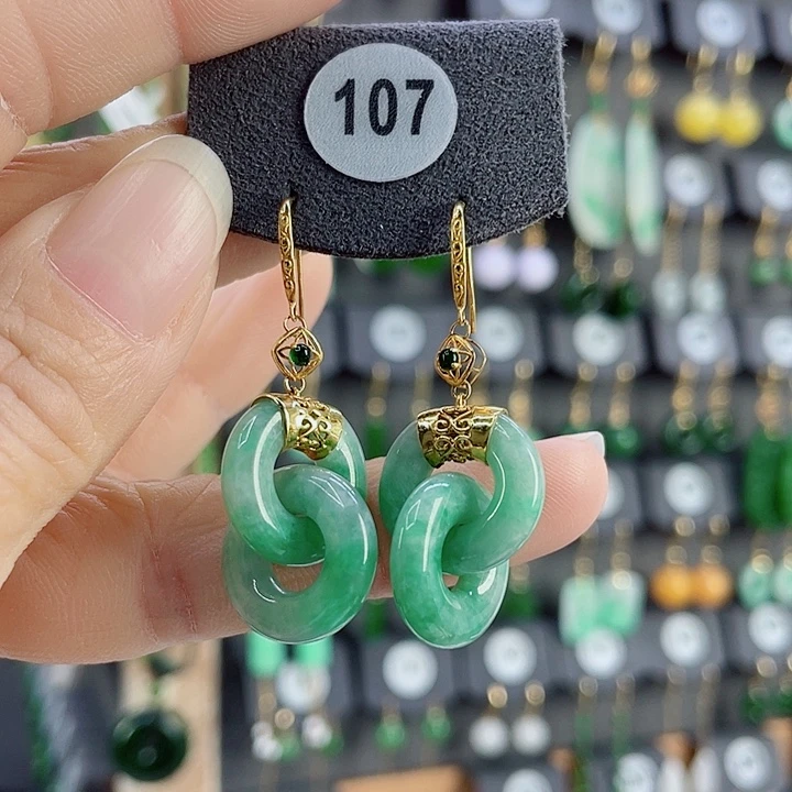 18K金镶嵌翡翠耳饰A****亿