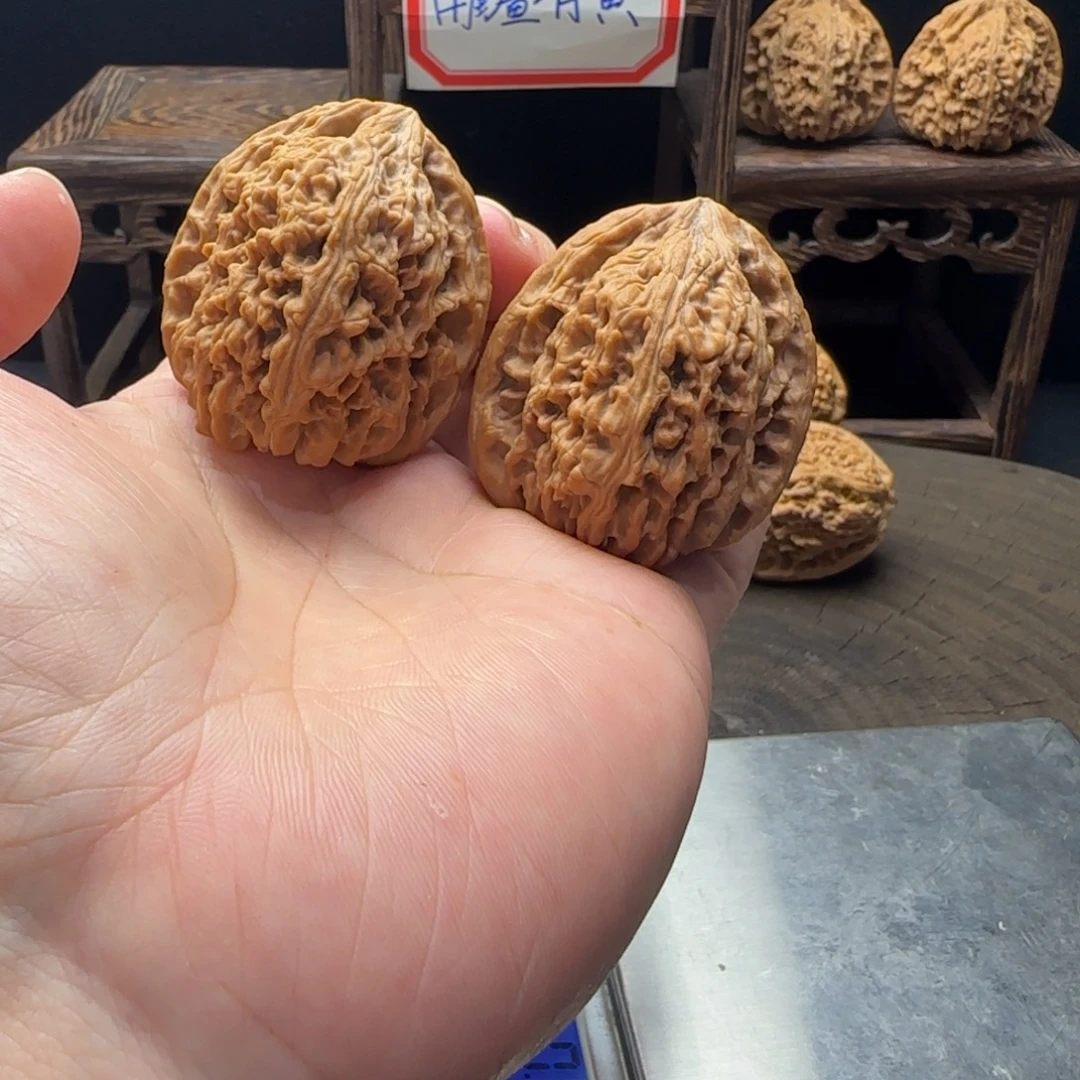 M***V文玩核桃吊坠43高炮