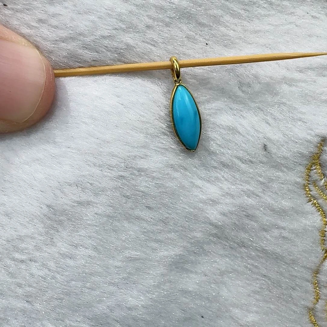 绿松石颈饰18K金镶嵌楠**瓜