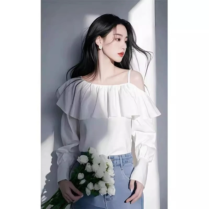 今年流行漂亮独特绝美小上衣女2025新款穿搭玫红色荷叶边露肩衬衫