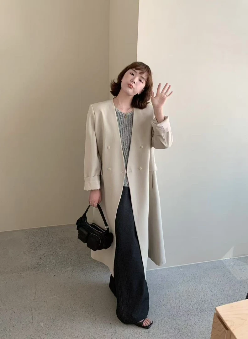 3750号56800#春新款垫肩无领双口袋后下摆开叉气质西装外套长款
