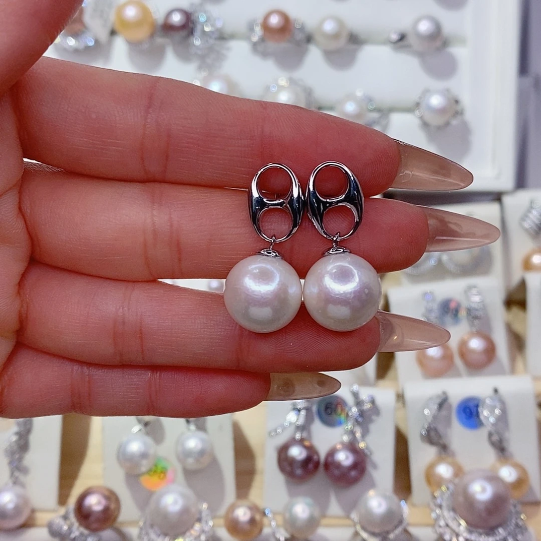 淡水珍珠未镶嵌耳饰