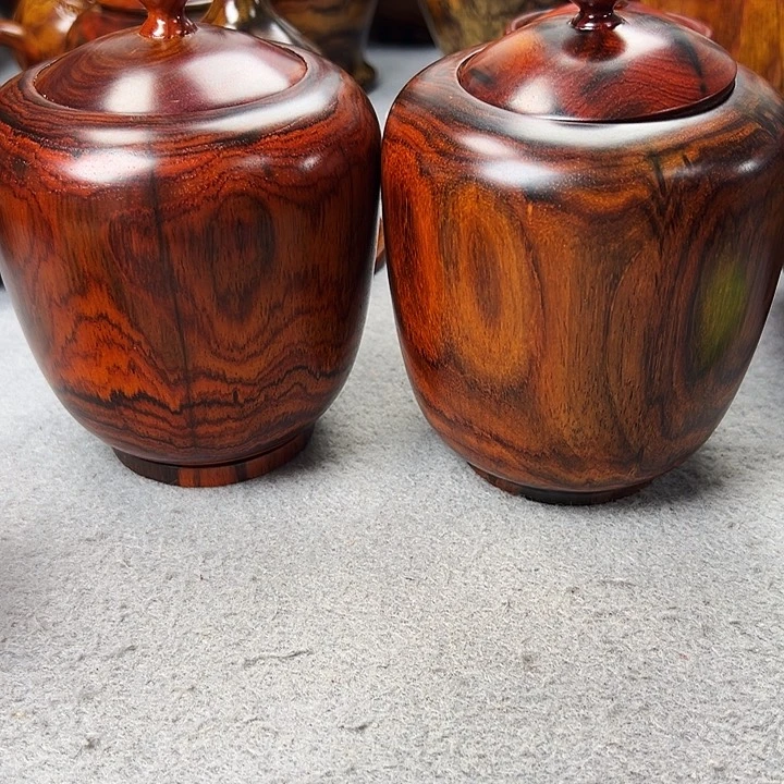 豪**业老挝大红酸枝茶叶罐二个