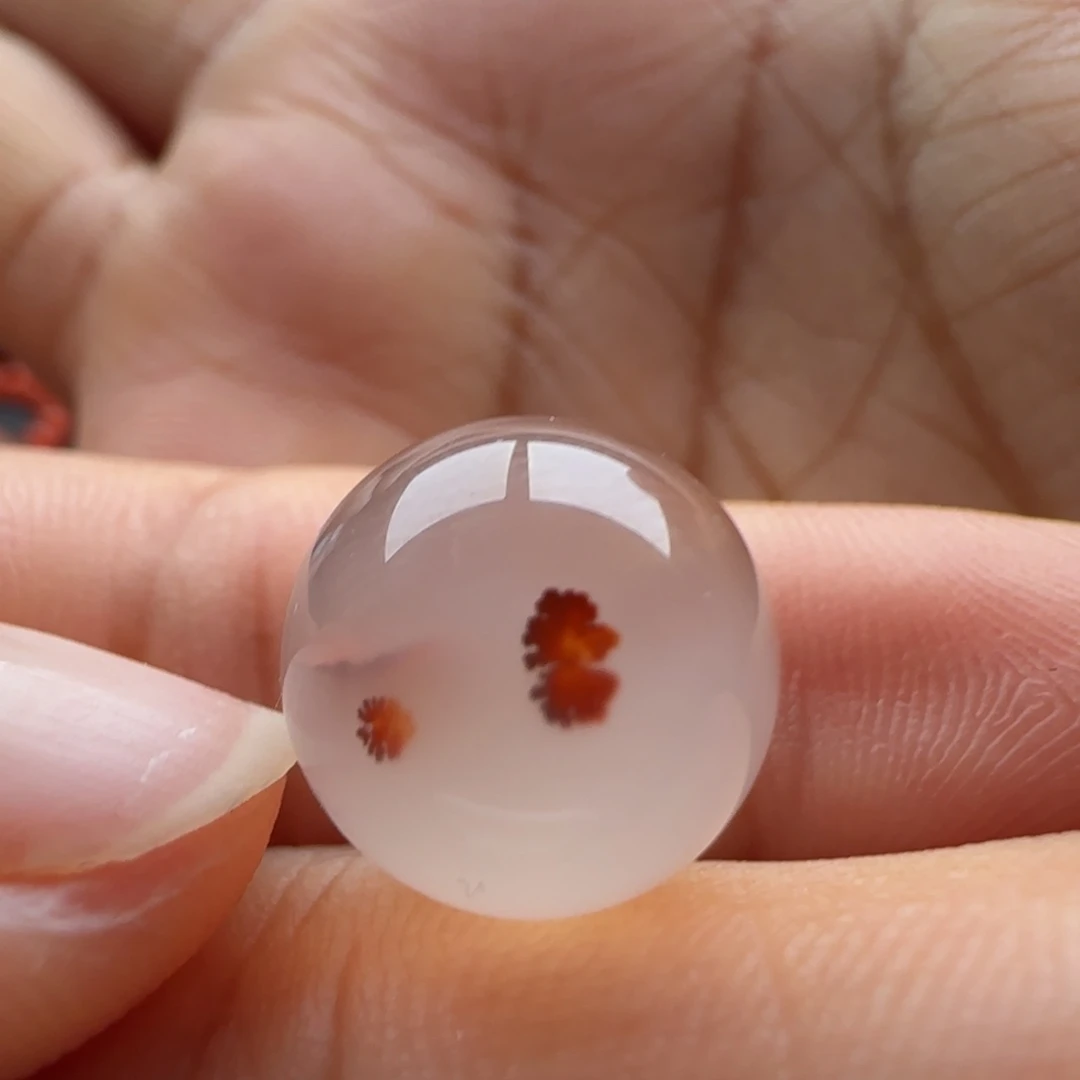 爱***式南红玛瑙未镶嵌圆珠12.6