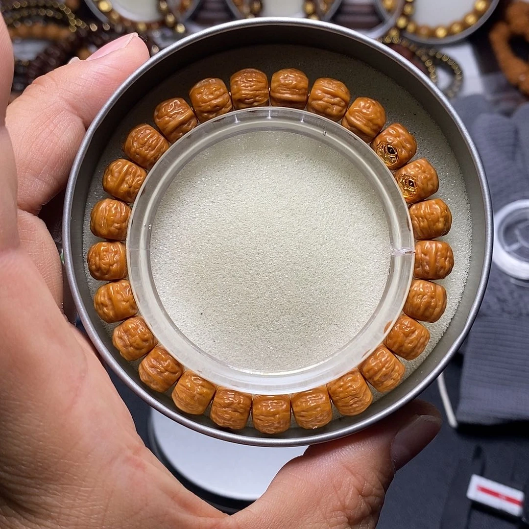 猴头核桃手串全品9-10左右金蟾34号