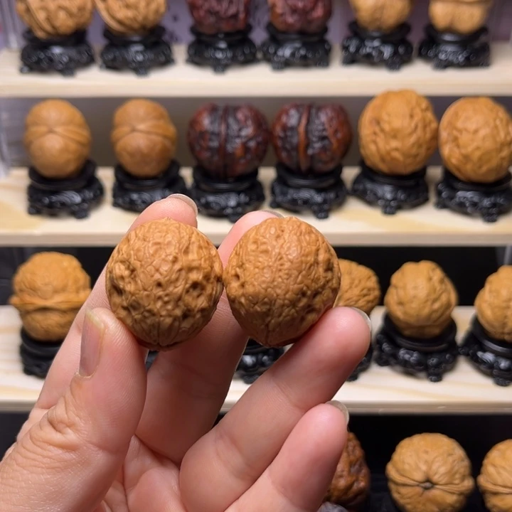 文玩核桃吊坠22w蛇皮球31尺