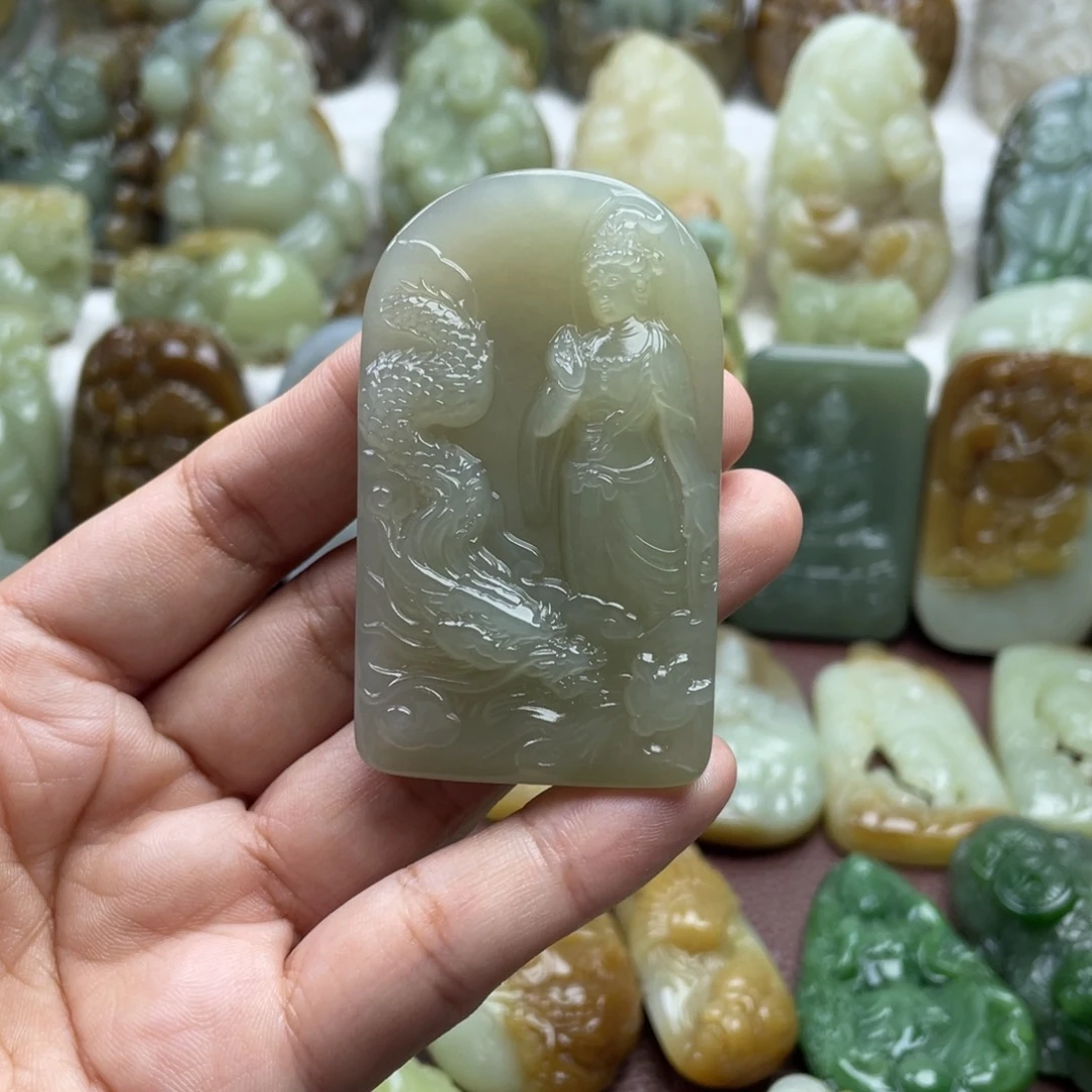 和田玉未镶嵌颈饰