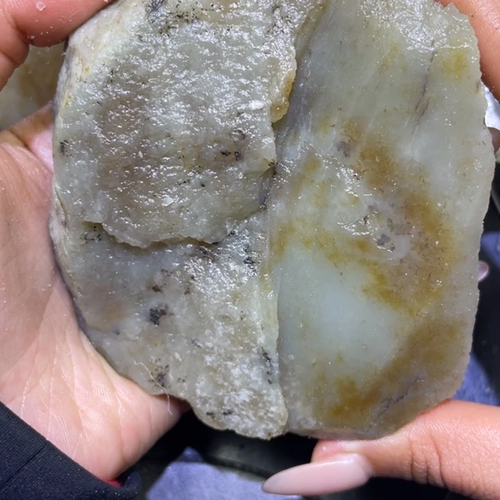 和田玉未镶嵌珠宝半成品