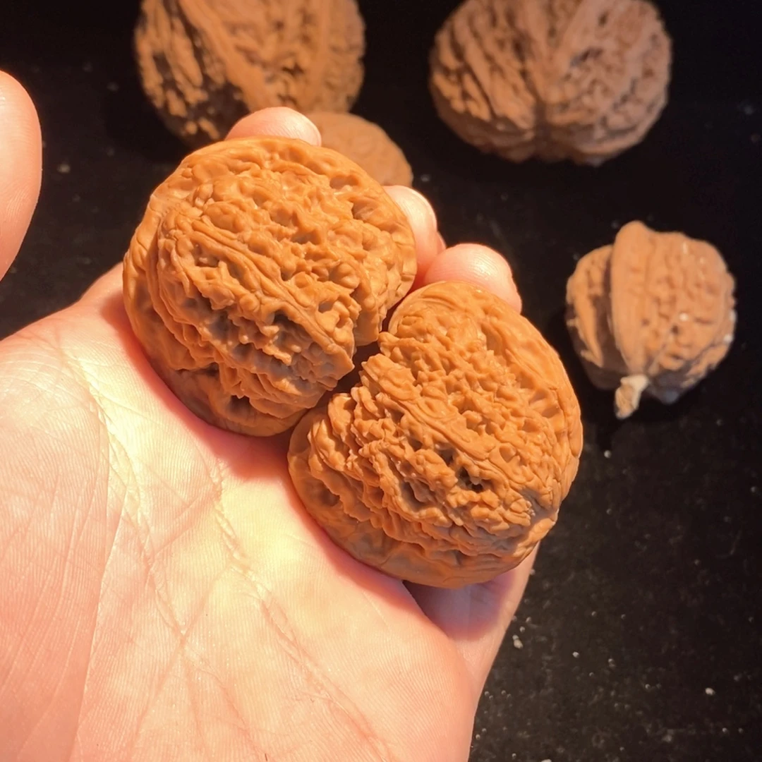 村***爷核桃手串/手链南疆石全品球