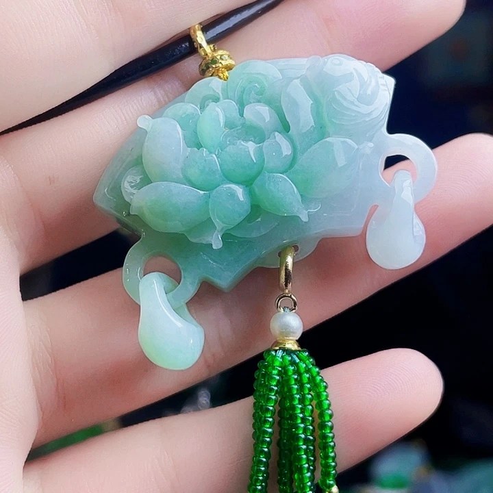 翡翠银S925镶嵌颈饰多样性