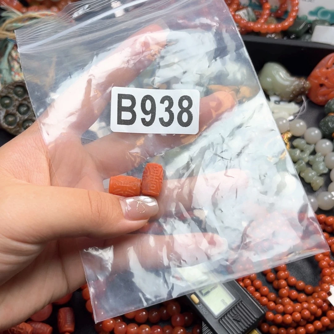 未镶嵌南红玛瑙珠宝奇石锦*?