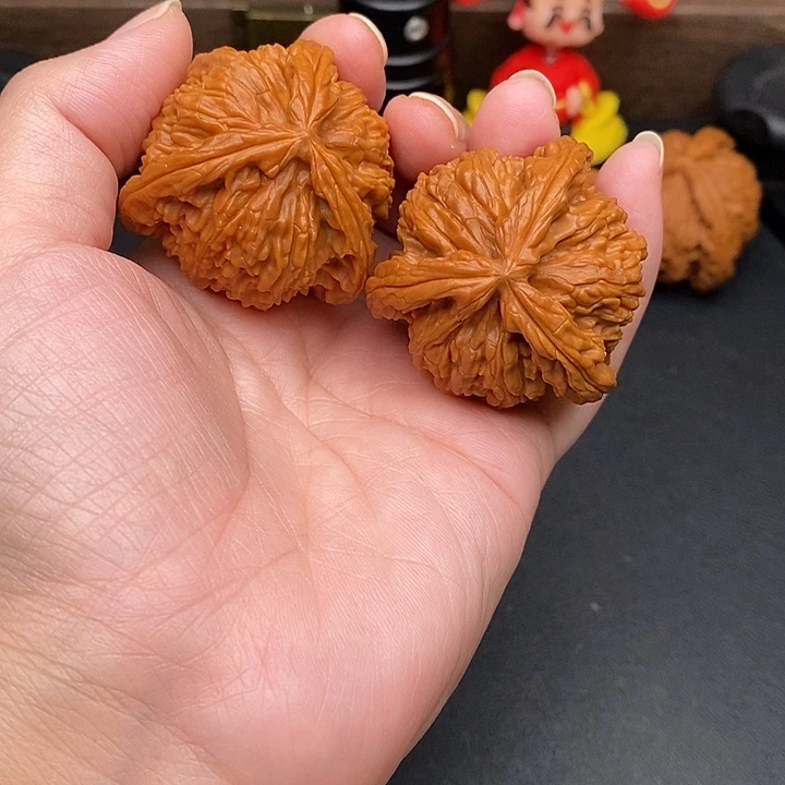 沉***默文玩核桃把件白奔