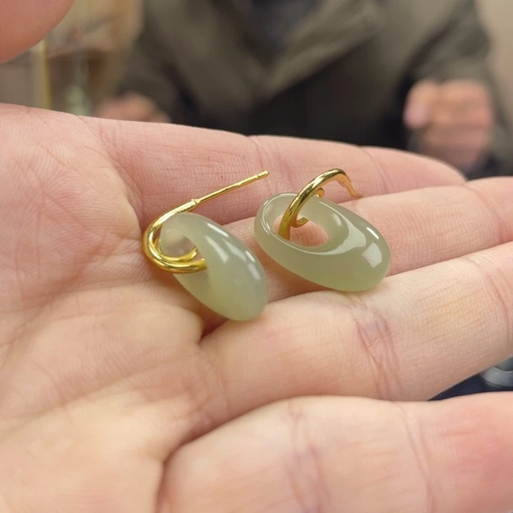 和田玉银S925镶嵌耳饰