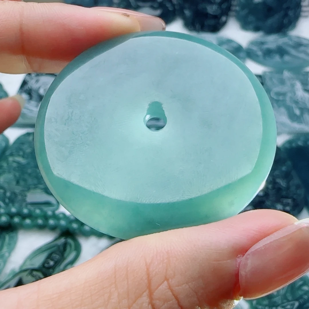 颈饰未镶嵌翡翠多样性发货天然的A货翡翠