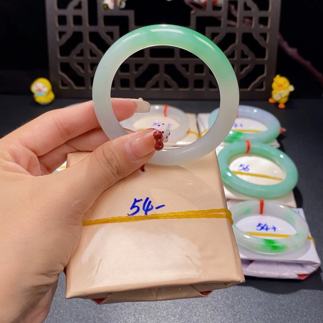 翡翠手镯未镶嵌6号