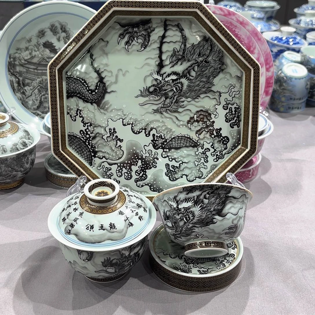 瓷片景德镇瓷器博物陈列中心是我国第一