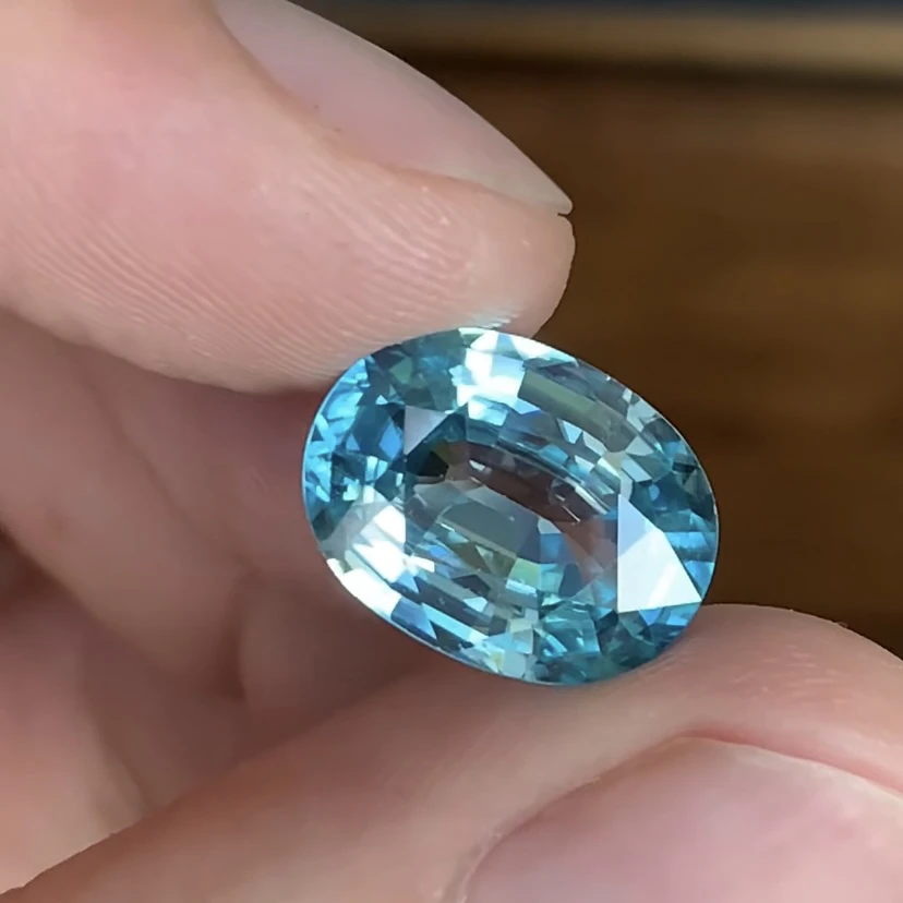 天然圣玛利亚色风信子 10.25ct 收藏大克拉 尺寸11.1×14.6×5.9