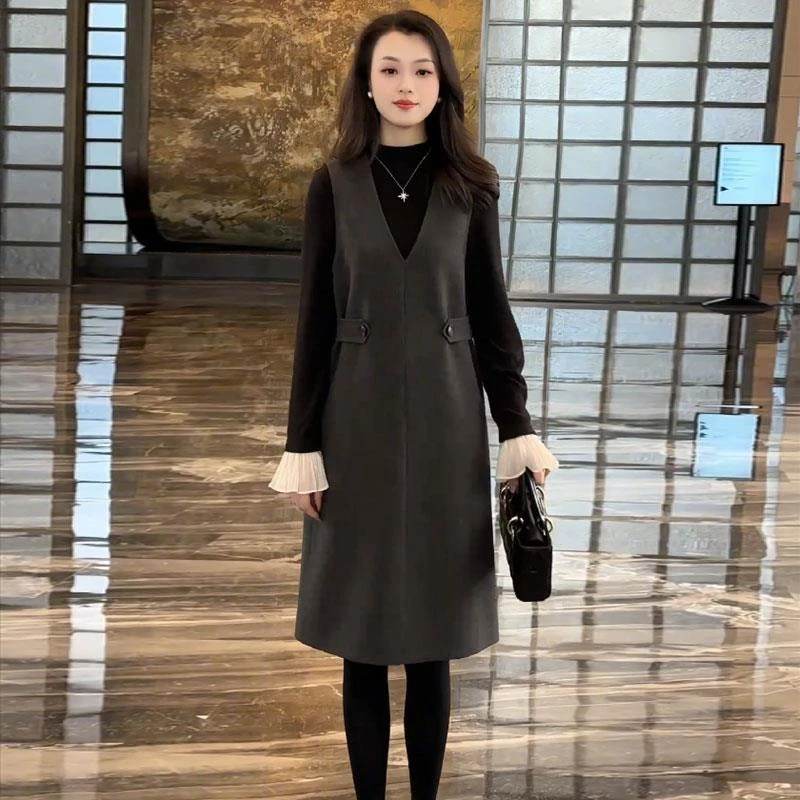 高级感气质毛呢马甲裙女2025年春季新款宽松中长款遮肚无袖背心裙