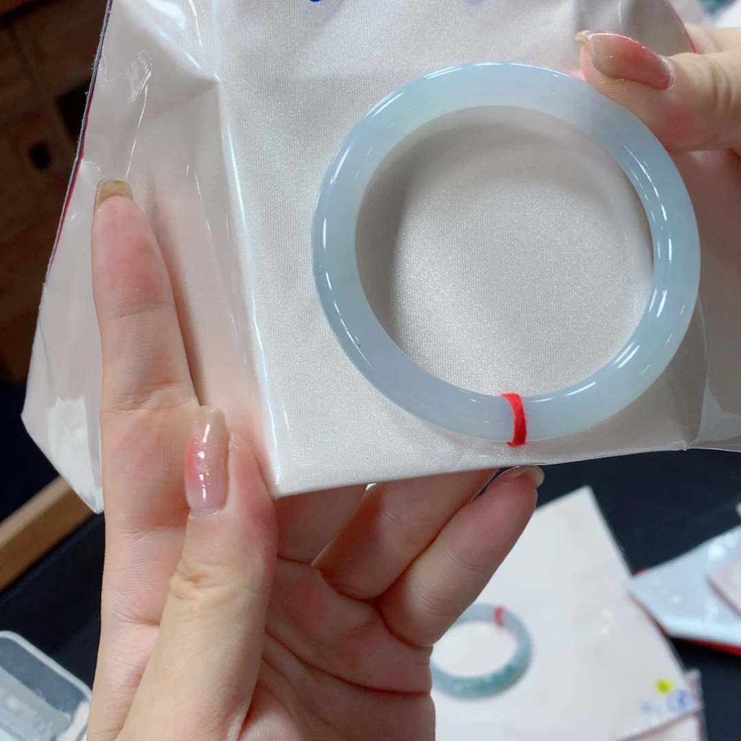 未镶嵌手镯翡翠买断