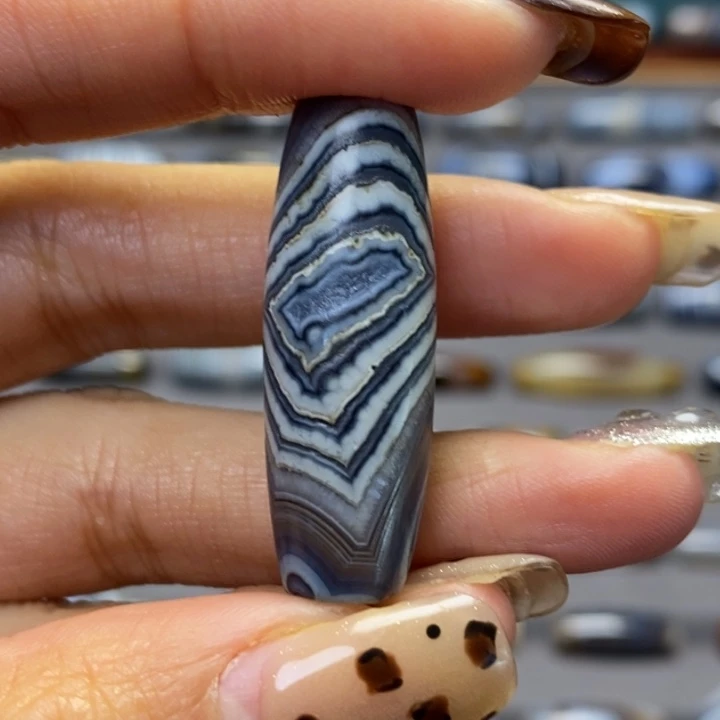 玛瑙/玉髓合金藏风蓝沁海浪花